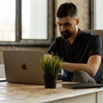 Как начать карьеру фрилансера без опыта и избежать обмана на биржах unsplash_718.jpg